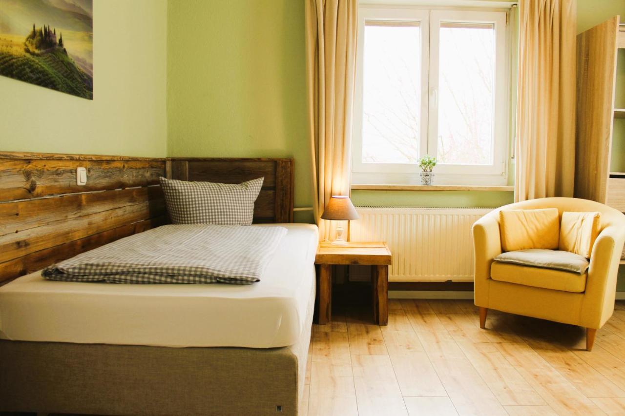 Haus Am Bach - Gemuetliche Pension Allershausen Eksteriør billede