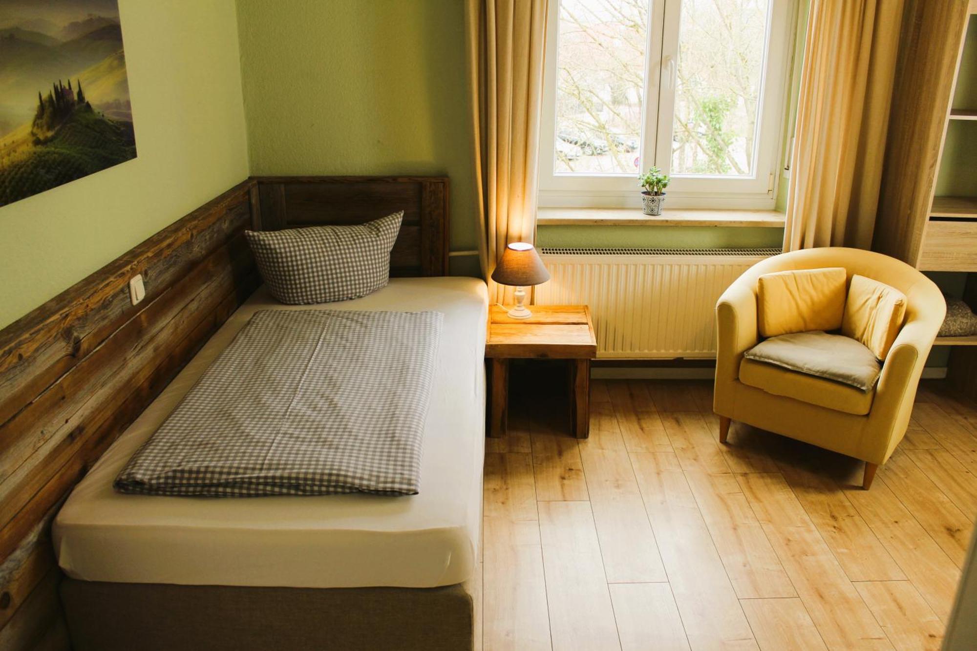 Haus Am Bach - Gemuetliche Pension Allershausen Eksteriør billede